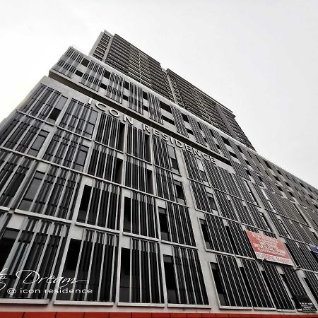 Lägenhet på 115 m² i Batu Burok, med 3 sovrum och 2 badrum  Kuala Terengganu Exteriör bild